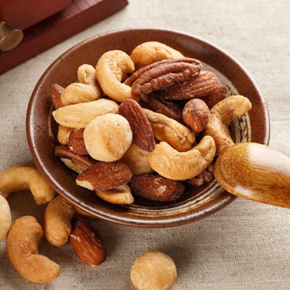 南京堅(jiān)果食品進(jìn)口報(bào)關(guān)清關(guān)：廣州臻力助力打開國際市場(chǎng)