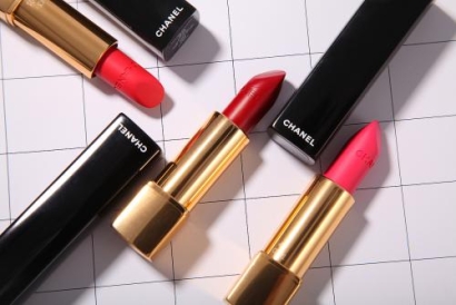 韓國化妝品進(jìn)口報關(guān)到上海外高橋港案例，看臻力人是如何解決的！