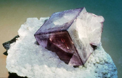 礦石進(jìn)口清關(guān)費(fèi)用及所需資料-17年進(jìn)口報(bào)關(guān)經(jīng)驗(yàn)